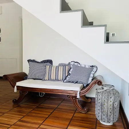 My Humble House -appartamento In Con Vista Lago *