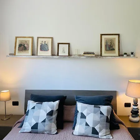 My Humble House -appartamento In Con Vista Lago *
